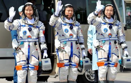 神舟五、六、七、九、十号航天员分别是谁？