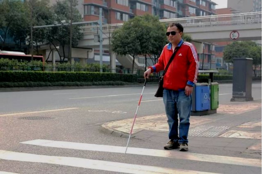 盲的部首是什么