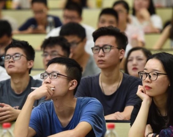 大学补考不过的概率大吗？