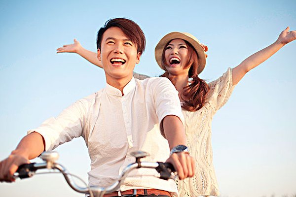钢铁直男喜欢什么样的女生?