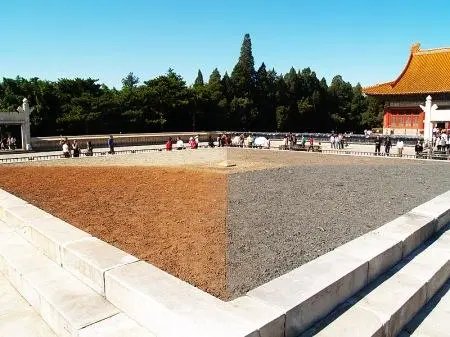五色土指的是哪五种颜色的土呢?其作用又有哪些呢?