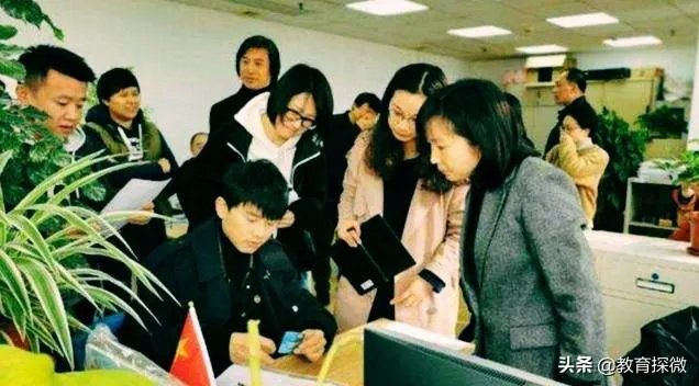 张杰入职上海大学电影学院担任教师，你怎么看？