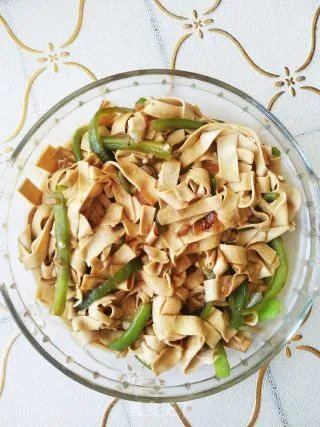 尖椒干豆腐