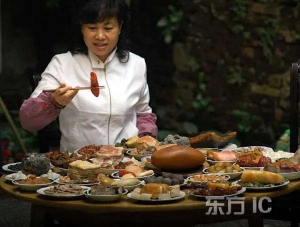 什么是石头宴啊