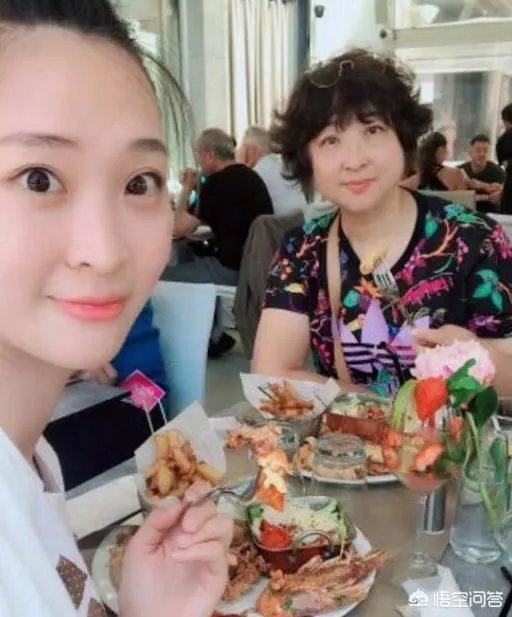 惠若琪微博晒法国旅游照,你觉得怎么样?
