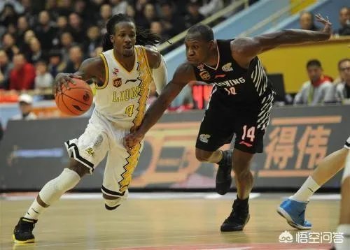 辽宁男篮实力真的不如广厦吗,位置对比我怎么感觉辽宁更好呢?