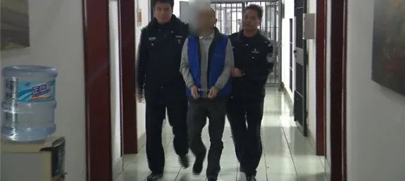 男子叫网约车运什么被抓?