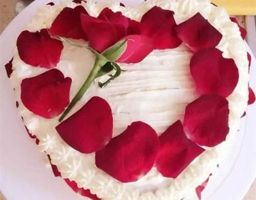 结婚纪念日是按照领证时间还是婚礼时间 结婚一周年按阴历还是阳历来算