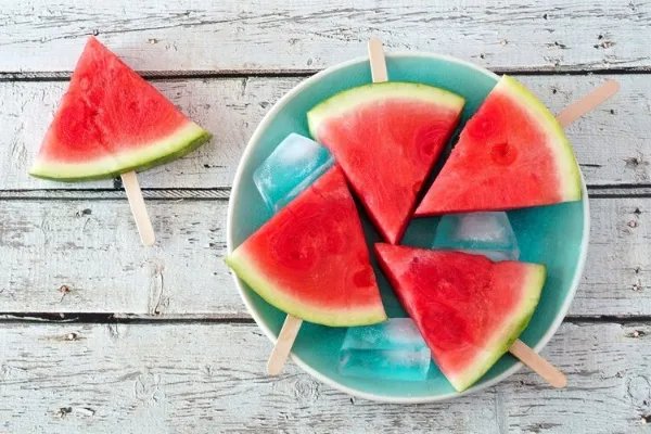 保鲜膜不仅有毒还致癌?提醒:爱用保鲜膜的人,4点事项要注意