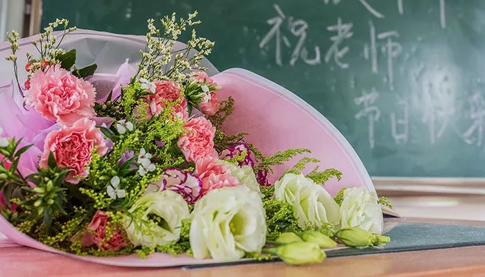家长想对老师说的话 毕业季家长对老师说的话