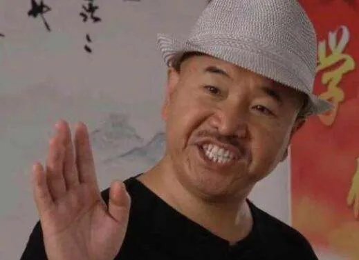 王小利祝李荣浩永葆青春,这是什么梗?