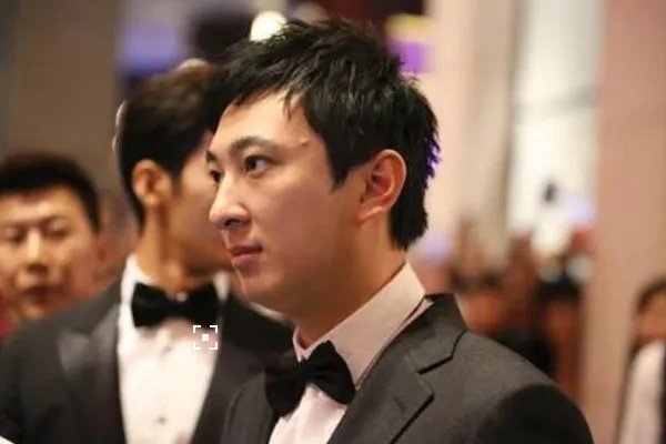 王思聪妈妈帮还债是怎么回事?