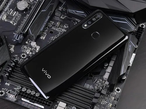 深挖极点全面屏 vivo Z5x竟有如此技术含量
