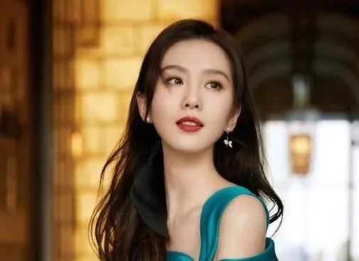 又胜诉了!刘诗诗名誉权案新进展,被告要赔她6万元,已登报道歉,为什么?