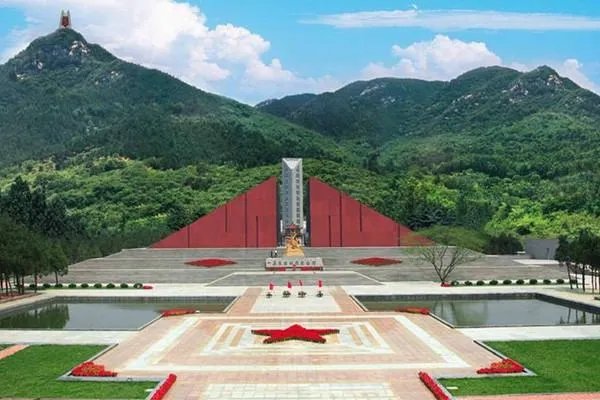谁不说俺家乡好歌词是什么意思?