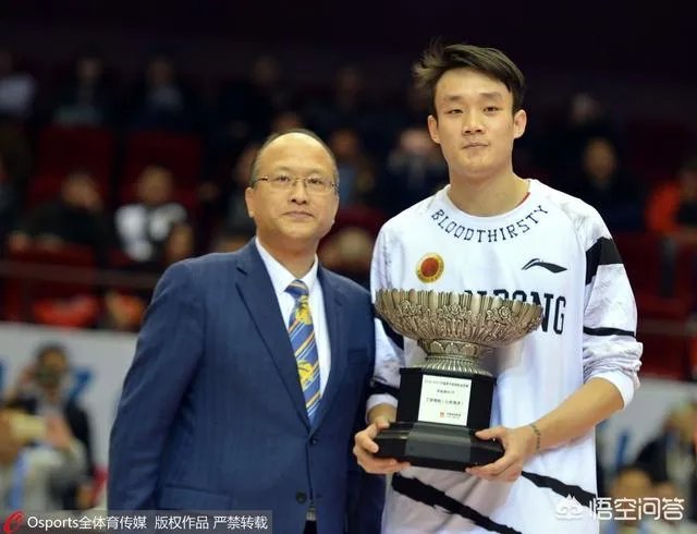 丁彦雨航击败易建联获得常规赛MVP,易建联为啥第一时间送上祝福?
