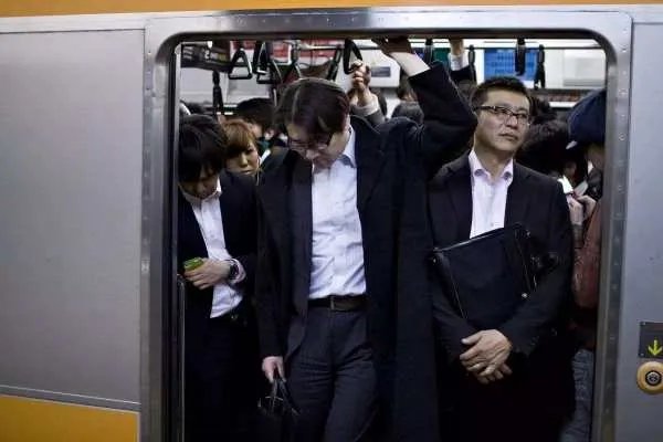“知识”的拼音是什么?