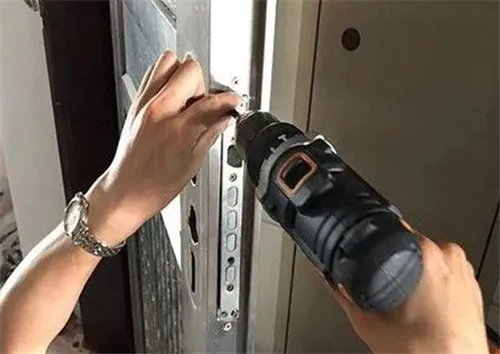 怎么换锁芯