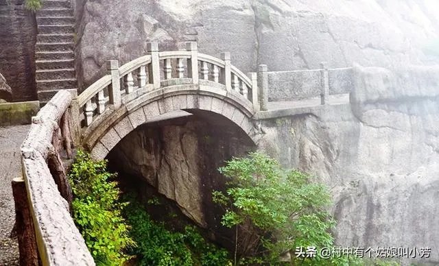 就黄山景区游客爆满,你怎么看?