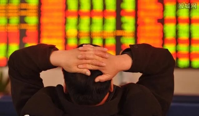 红黄蓝股价暴跌 因为这个原因股票疯狂下跌