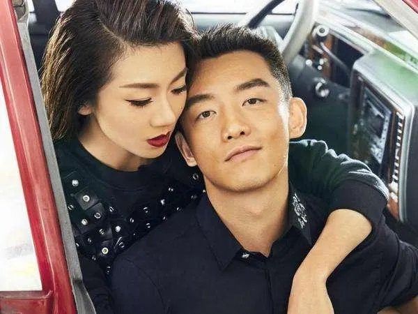程晓玥取关郑恺,恩爱情侣是否已分手?