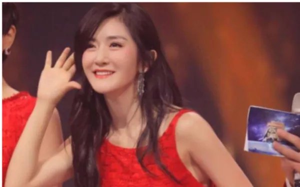 湖南卫视两任一姐李湘和谢娜现状如何?谁发展得更好?