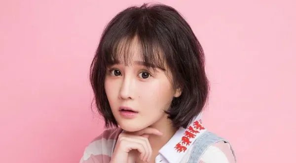 赵本山女儿球球直播征婚,为生娃不看钱,亲妈说房车彩礼全倒贴,你怎么看