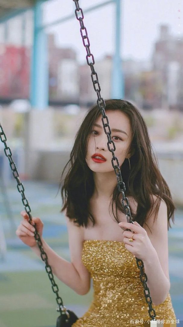 和明星倪妮共用同一个名字,这个姑娘要火了。她是谁呢?
