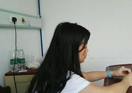 成都护士为什么被患者家属打伤？