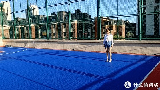 靠意念飞行到底有多玄乎?亲身体验UDrone意念无人机