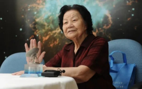 95岁女院士叶叔华鼓励女性打破“玻璃天花板”,你认可她的观点吗?