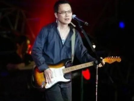 《皇后大道东》歌词是什么？