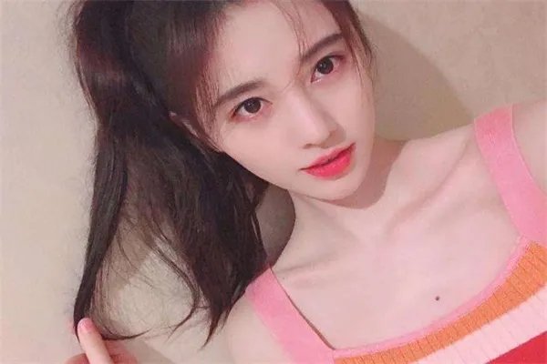 王思聪再次吃瓜鞠婧祎,难道真的是因为表白被拒耿耿于怀?
