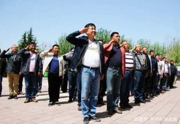 战友聚会通知了，没有参加聚会的这些人是什么心态呢？