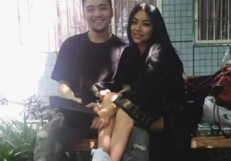 万妮达jonyj分手了吗?