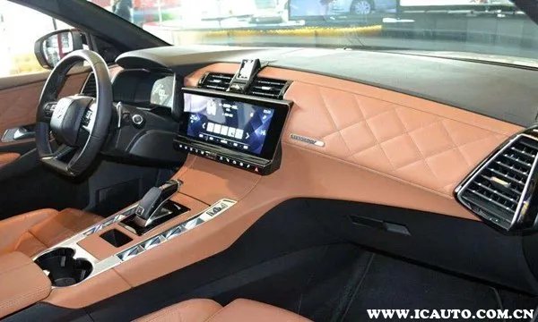 DS7是什么牌子的车?DS7多少钱一辆