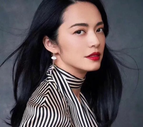 姚晨是谁？