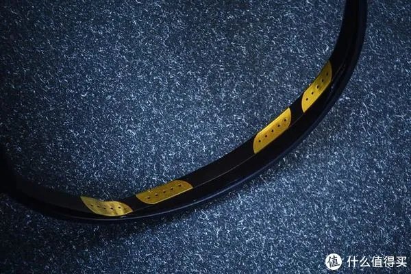靠意念飞行到底有多玄乎?亲身体验UDrone意念无人机