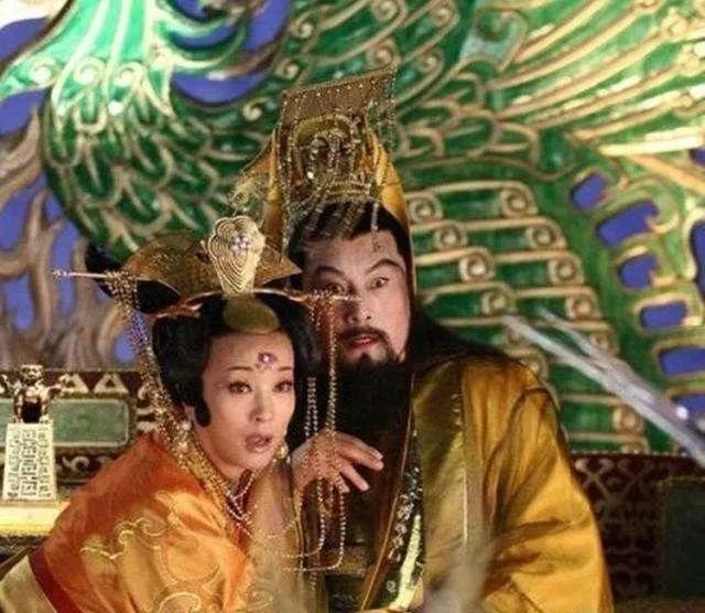 王母娘娘是玉帝的老婆还是母亲呢?