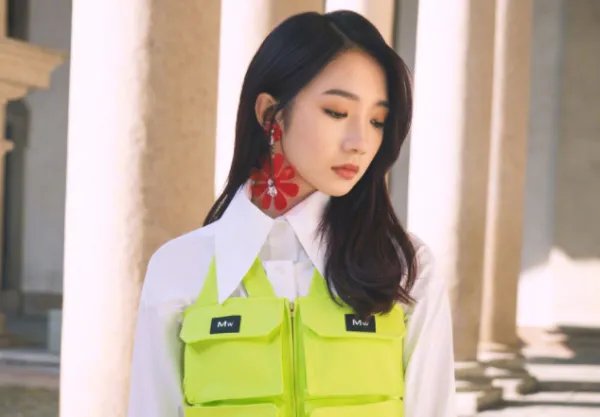 中国文艺网点评孟美岐事件，都说了什么？
