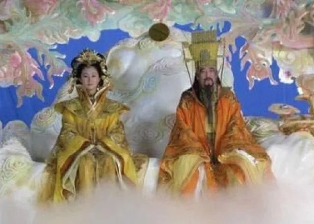 王母娘娘是玉帝的老婆还是母亲呢?