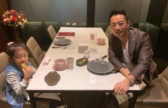 汪小菲约秦昊爬山是怎么回事?