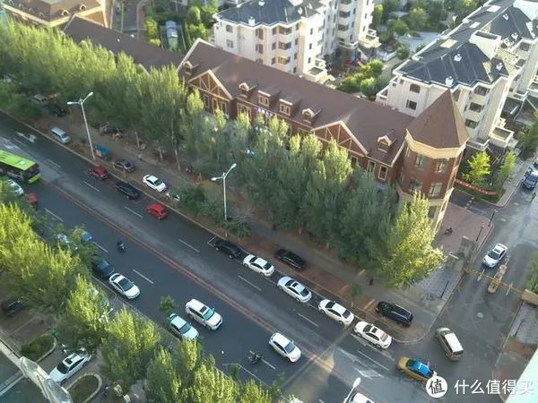 靠意念飞行到底有多玄乎?亲身体验UDrone意念无人机