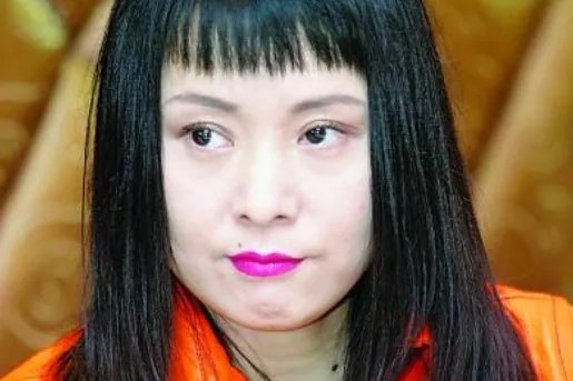 安雯因《红楼梦》走红,不料丈夫狱中去世,如今患重病生活潦倒,你怎么看?