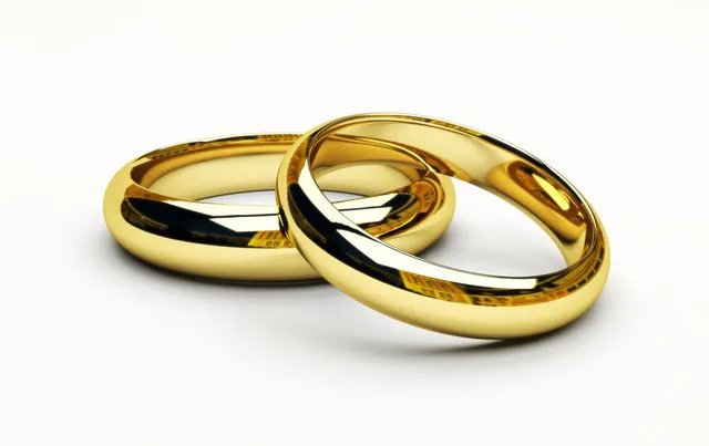 对戒戴左手还是右手 男女结婚戒指的正确戴法