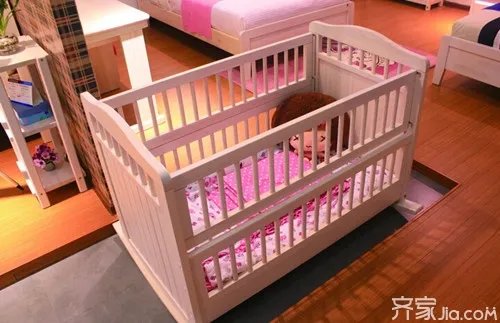 婴儿床哪个牌子好  婴儿床的选购
