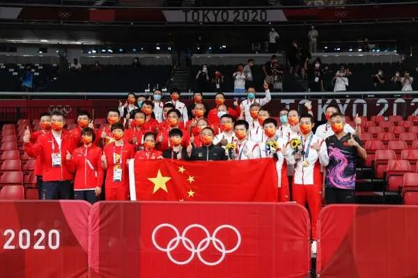中国接力队递补东京奥运铜牌，何时能拿到？