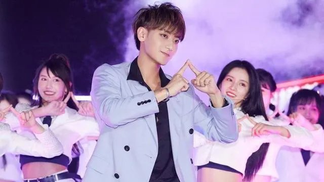 被“骂”上瘾的黄子韬，是不是有点飘了？