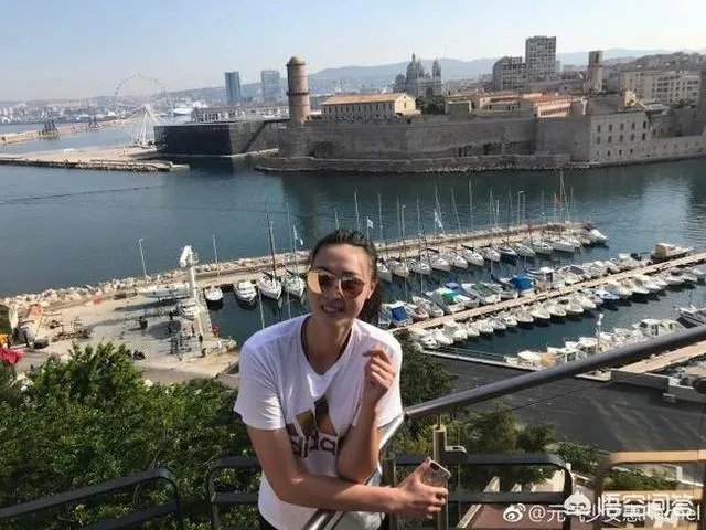 惠若琪微博晒法国旅游照,你觉得怎么样?