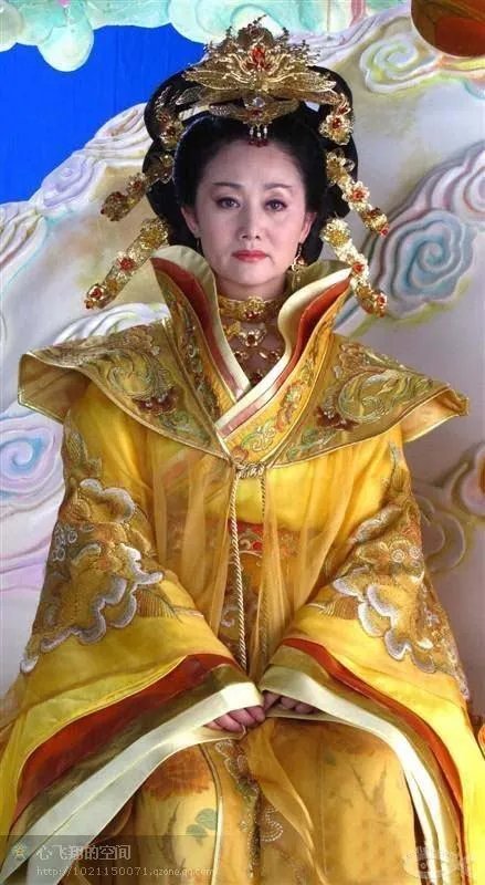 王母娘娘是玉帝的老婆还是母亲呢?
